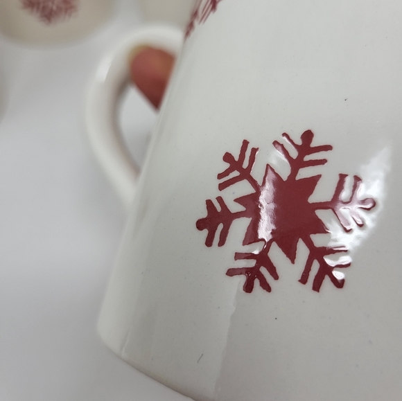 4 Royal Norfolk Coffee Tea Hot Chocolate Mugs Cups Snowflakes 16 oz New - Picture 3 of 8